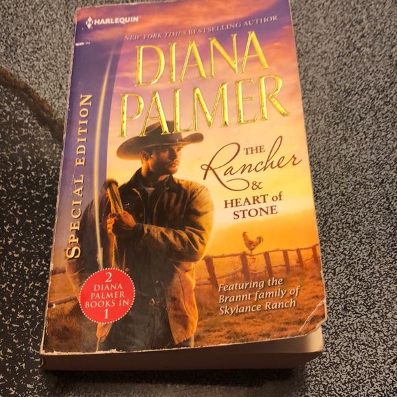 Books - Picture 7 of 8